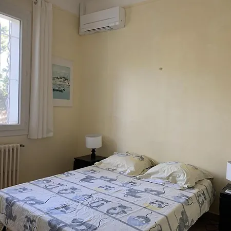 Villa A Avec Piscine, Climatisation Et Wi-fi, A 5 Min De La - Fr-1-335-169