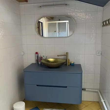 Villa A Avec Piscine, Climatisation Et Wi-fi, A 5 Min De La - Fr-1-335-169