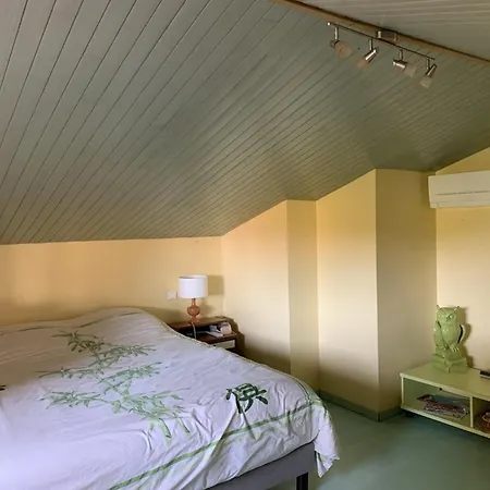 Villa A Avec Piscine, Climatisation Et Wi-fi, A 5 Min De La - Fr-1-335-169 *
